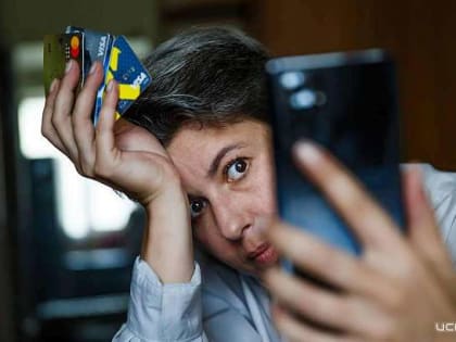 Молодые орловчане потеряли бдительность и перевели мошенникам почти 1 млн рублей