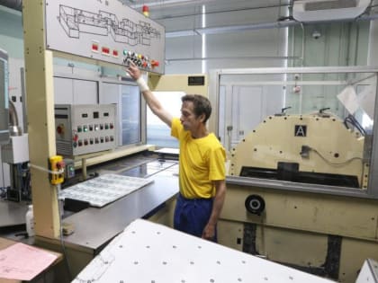 Банкноты в 1000 и 5000 рублей Центробанк презентует в октябре