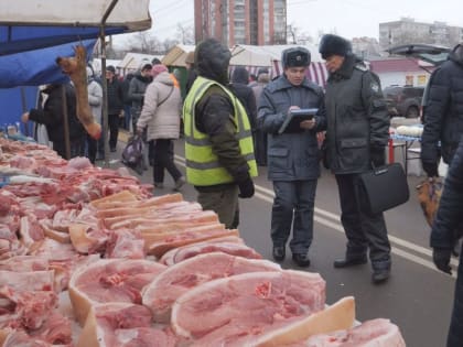 Более половины хозсубъектов на ярмарке выходного дня в Орле не имели ветеринарных сопроводительных документов