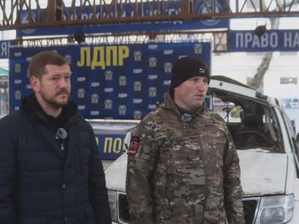 Первый экспонат выставки ЛДПР – трофейный автомобиль доставлен в офис партии