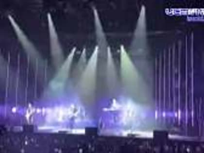 "Брюнетки и Блондинки" с "Напитками покрепче" гуляют по "Районам и кварталам". В Орле дала концерт группа "Звери"