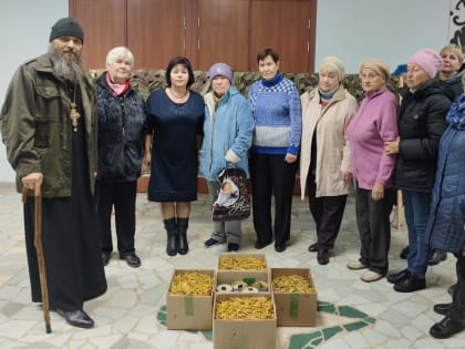 Мценское благочиние пожертвовало огарки церковных свечей для переплавки их в блиндажные