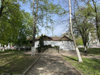 В Орле кафе-магазин в сквере «Сказка» решили продать