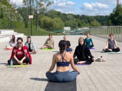 Восточные практики на природе