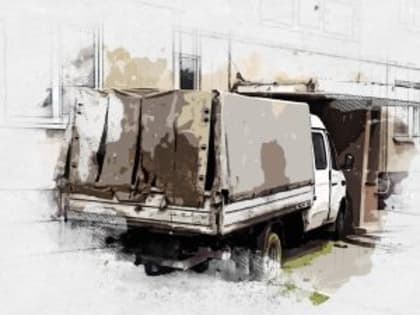 В 909-квартале Орла водитель «Газели» влетел в подъезд многоэтажки