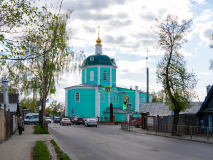В канун Недели Антипасхи Владыка Тихон совершил богослужение в Троице-Васильевском храме Орла