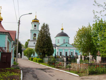 В Троицком храме Орла молитвенно почтили память погибших воинов