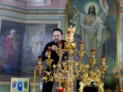 В канун Недели Торжества Православия митрополит Тихон совершил всенощное бдение в Ахтырском кафедральном соборе