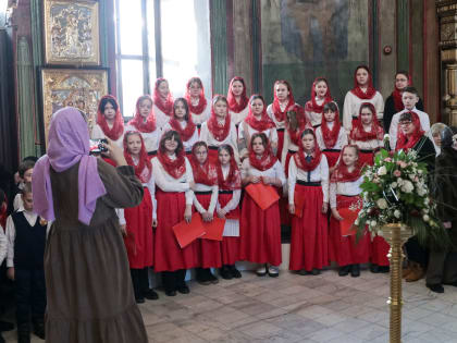 Собор архиереев совершил Литургию в Александро-Невском соборе Кургана