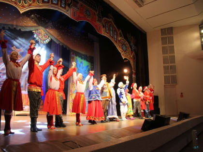 Для детей из семей участников СВО провели первую новогоднюю интермедию