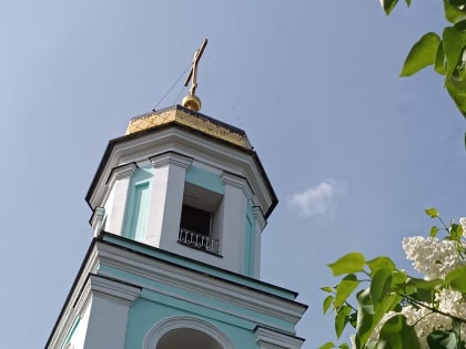 Для раненых бойцов СВО Троицкий храм Орла начал шить подушки и марлевые ватники