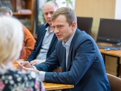 Оценивать дефицит медиков будут Пух и комиссия