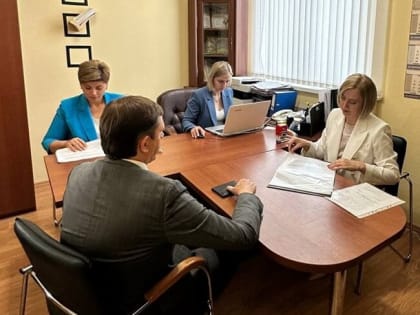 Клычков подал документы в избирком