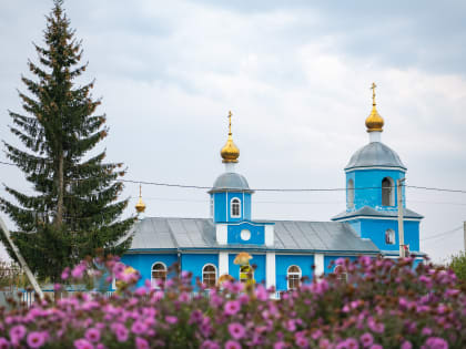 В Неделю 19-ю по Пятидесятнице Владыка Тихон совершил Литургию в Покровском храме поселка Шаблыкино