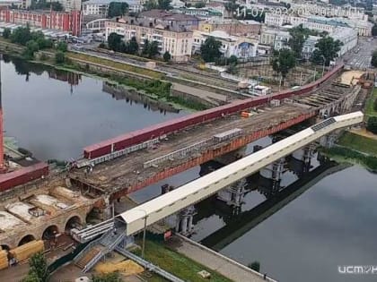 Пообщались, посмотрели. Сегодня народные избранники пришли на Красный мост. Стоит ли надеяться на его открытие в этом году?