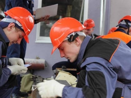 Спрос на токарей, фрезеровщиков и шлифовщиков у российских работодателей за год взлетел на 51%