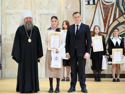 В Москве наградили победителей конкурса «Красота Божьего мира». Среди призеров — две орловчанки