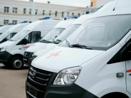 Врачей скорой хотят пересадить на отечественные авто