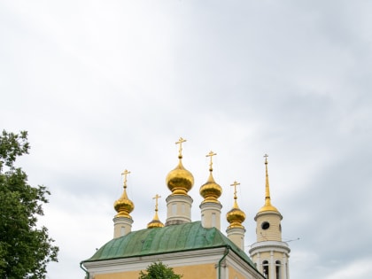 В канун Недели Всех святых Владыка Тихон совершил богослужение в Ахтырском кафедральном соборе Орла