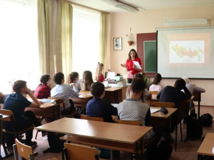 В рамках Всероссийской акции «Стоп ВИЧ/СПИД» волонтеры-медики провели ряд встреч со школьниками