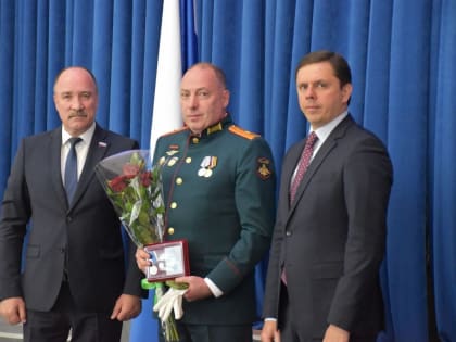 Участник СВО, депутат Орловского горсовета фракции «Единая Россия» Владимир Строев удостоен медали «За самоотверженность и патриотизм»