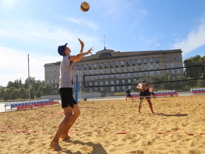 С 21 июня по 21 июля на центральной площади Орла состоится серия турниров по пляжному волейболу