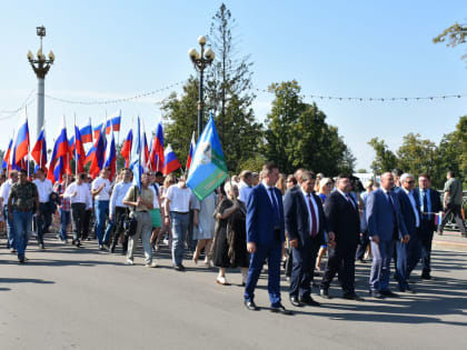 22 августа — День Государственного флага РФ