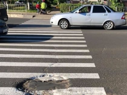 В Орле на переходе сбили девушку, пострадавшая госпитализирована