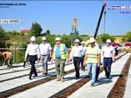 Территория у дома №252 по ул. Комсомольской превращается в несанкционированную свалку, на улице Пушкина жители воюют со стихийным рынком, а в городе состоятся конные бега на Кубок 