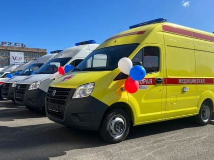 Орловским больницам передали 12 автомобилей «Скорой помощи»