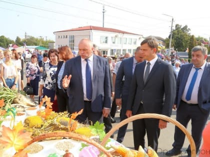 Малоархангельцы отпраздновали День города и района