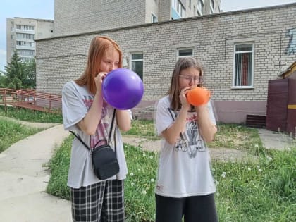 В рамках Всемирного дня без табака, сотрудники районной библиотеки им. И.С.Тургенева провели уличную акцию «Жизнь без табака»