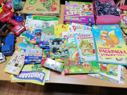 Знаменский храм Орла передал подарки детям-сиротам, которые сейчас лечатся в больнице