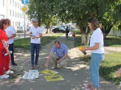 В канун Дня знаний в Орле прошла акция «За безопасный пешеходный переход!»