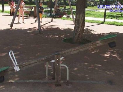 Зачастую, облагороженная территория быстро теряет товарный вид, а ведь тратятся, по сути, народные миллионы.