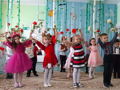 Утренники, посвященные Международному женскому дню, в МБДОУ "Детский сад № 12 д. Малая Куликовка" Орловского муниципального округа