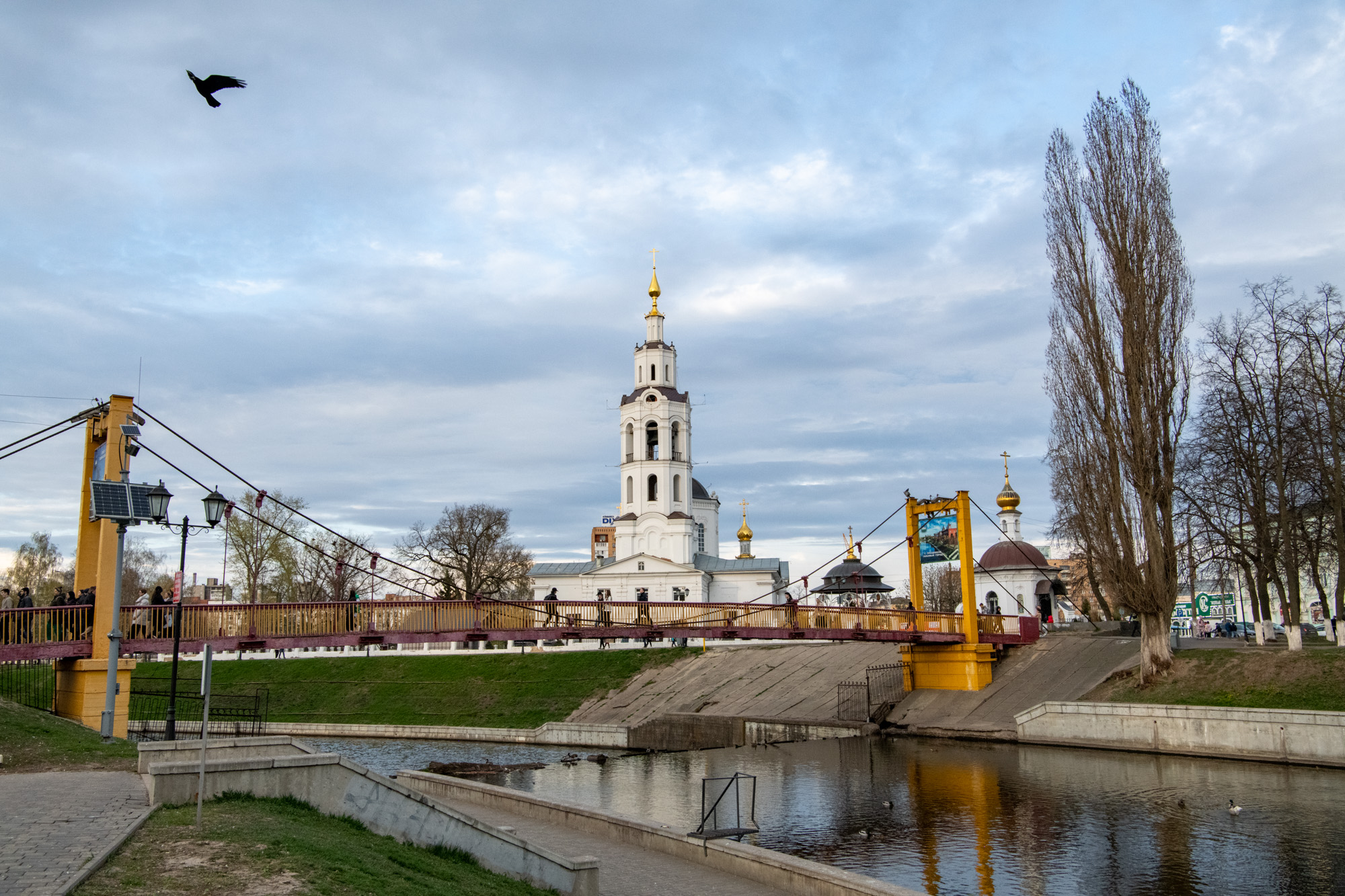 Сквер около Смоленского собора Белгород