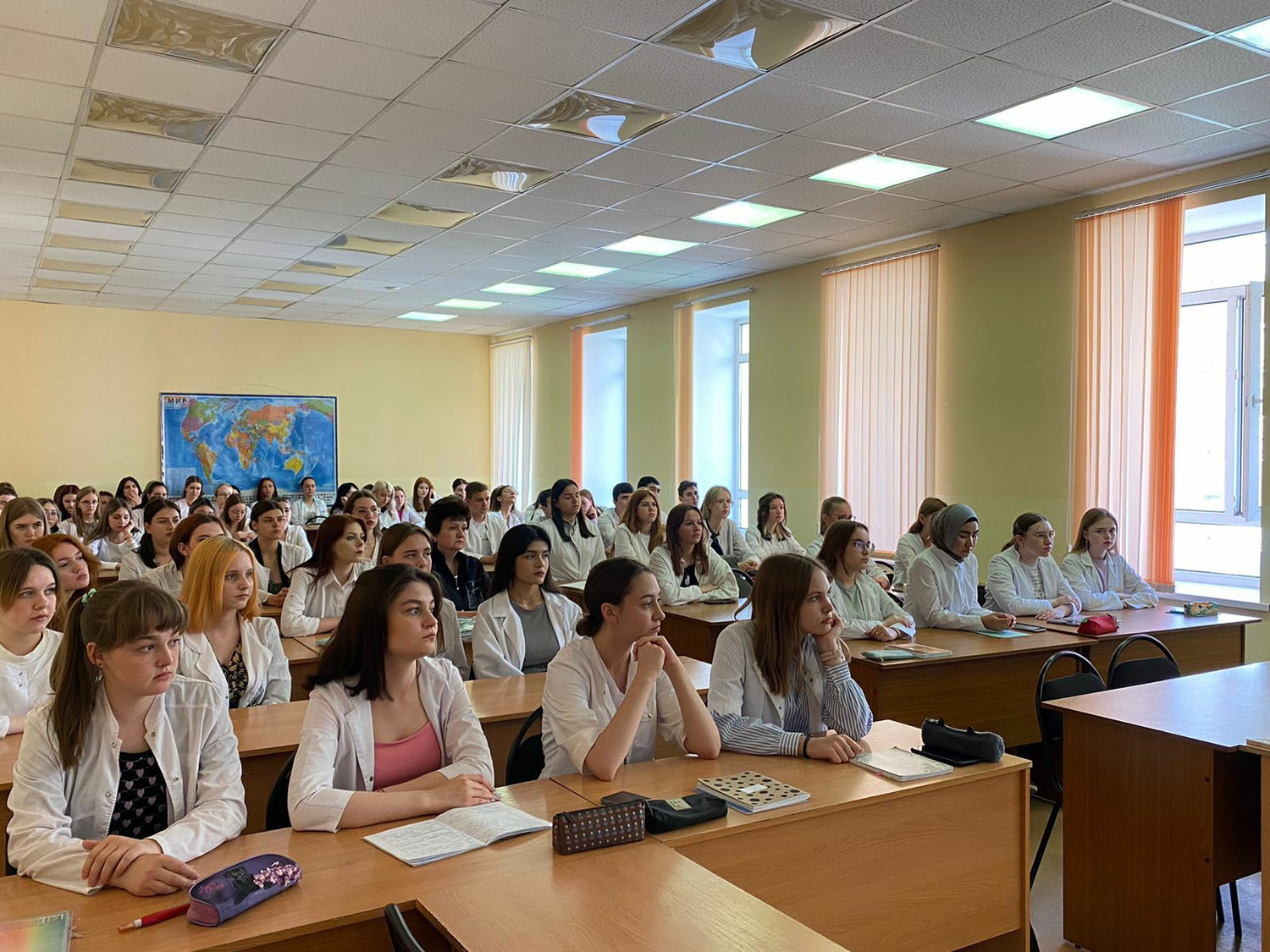 Сайт орловского медицинского университета. Орловский медицинский университет. Студенты меда.