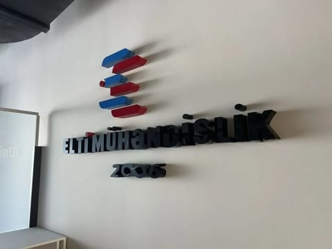 Reklam lövhələri və işıqlı tabloların hazırlanması xidməti - Fasad və Bakı