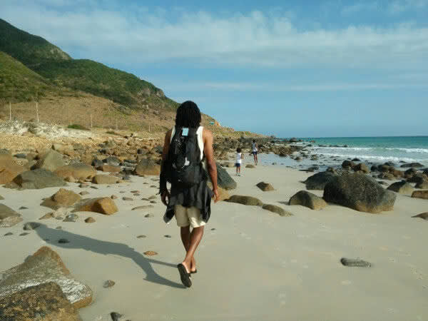 TOUR QUANH ĐẢO CÔN ĐẢO - ảnh 1