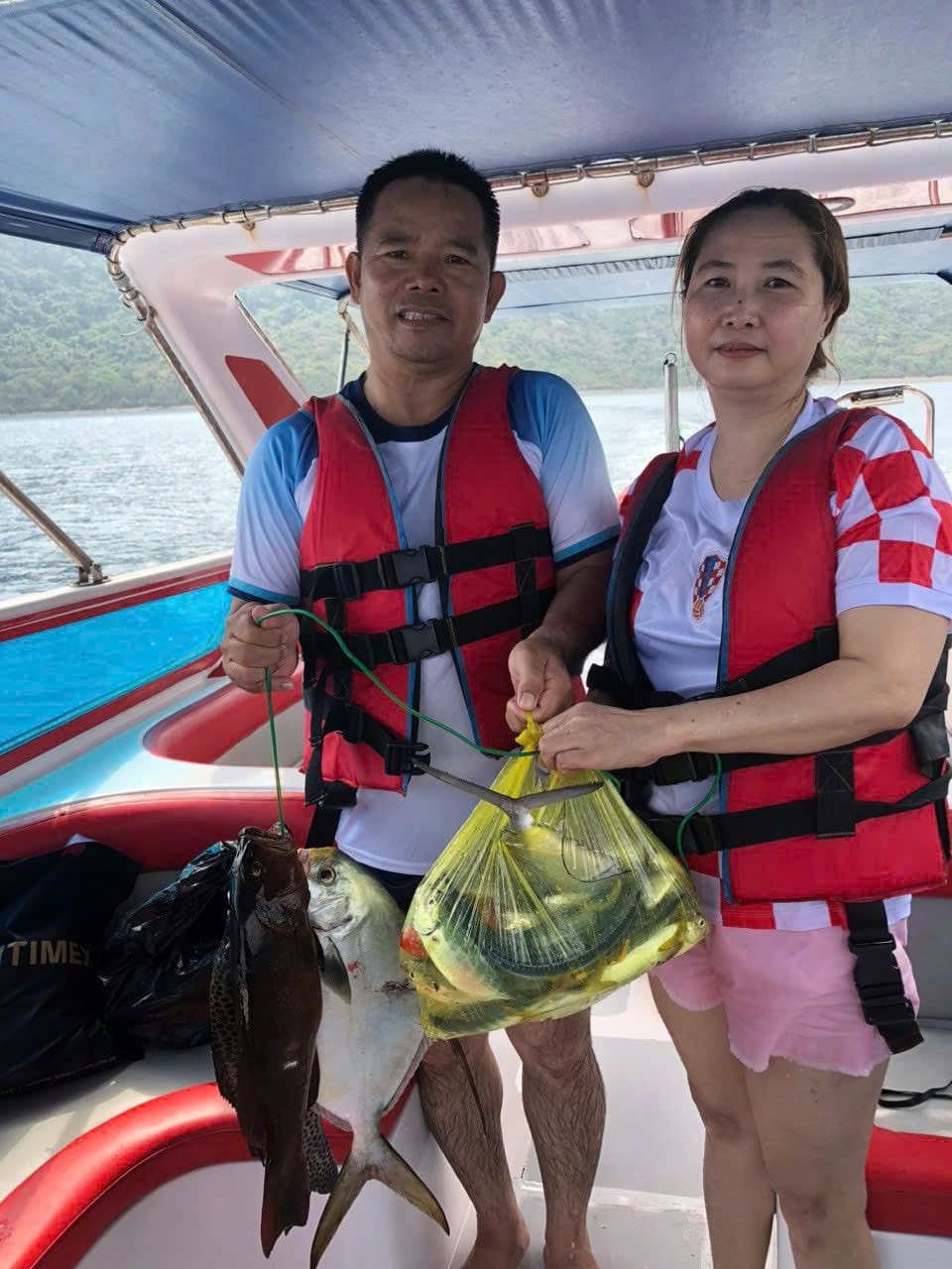 TOUR BẮN CÁ CÔN ĐẢO - ảnh 1