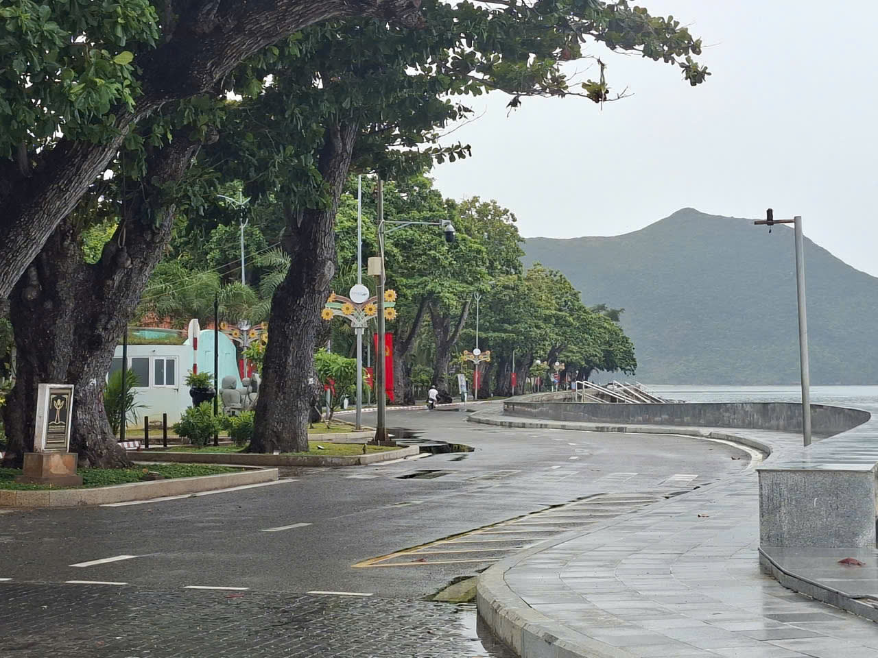 TOUR XE ĐẠP CÔN ĐẢO ảnh 3