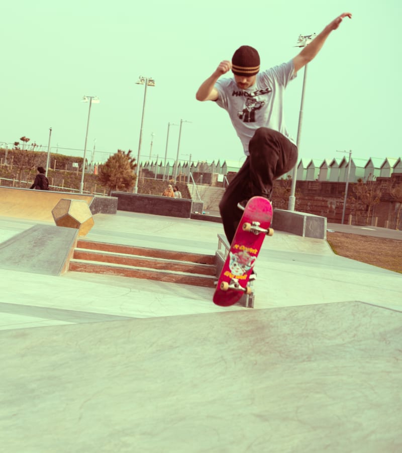Hove Beach Park Skateboard session