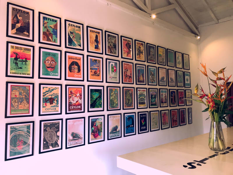 Stick No Bills, Galle