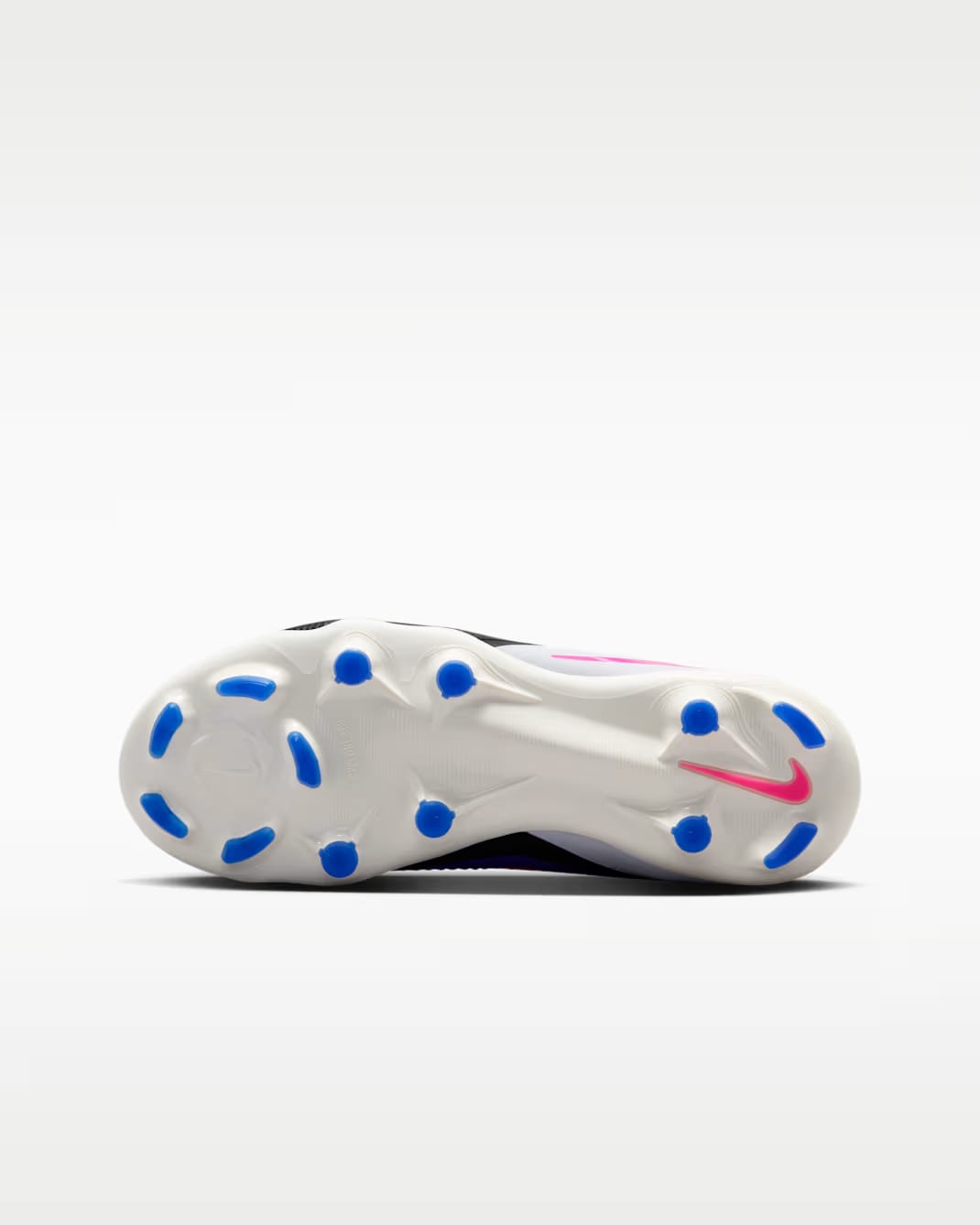 Nike Jr. Phantom 6 Low Pro 4