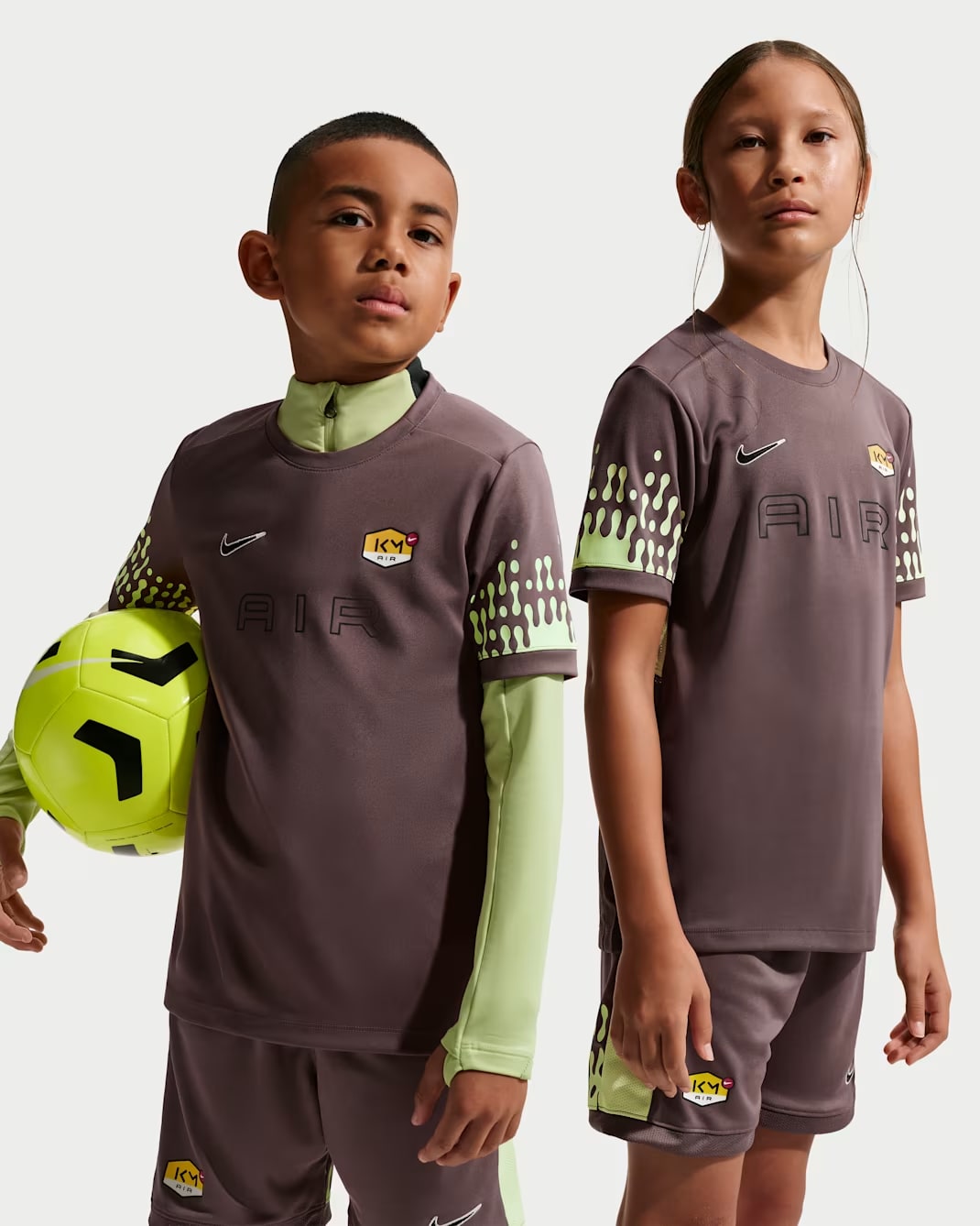 Kylian Mbappé Academy Bolur Barna 1