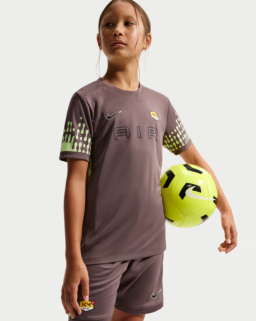 Kylian Mbappé Academy Bolur Barna 2