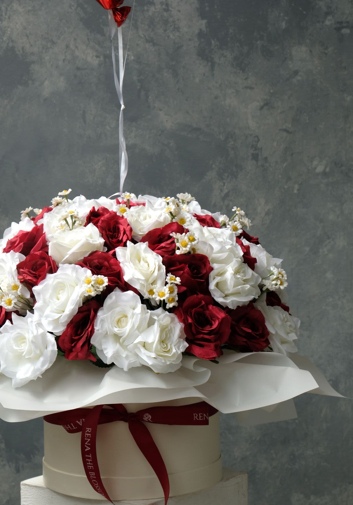 Eternal Love Bloombox - Thumbnail 2 - artificial
