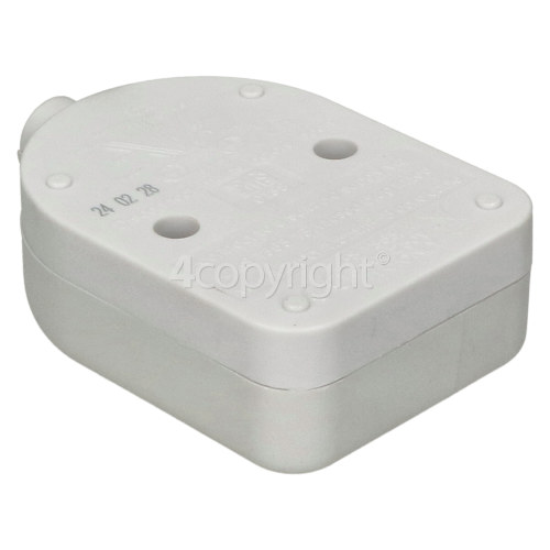 Wellco 13A Single Trailing Socket Rubberised - White