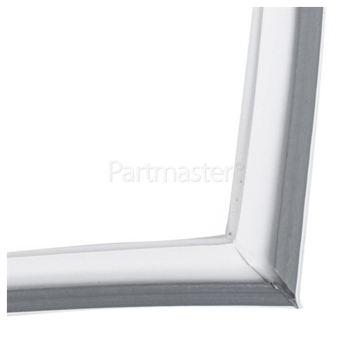 Indesit Fridge/Freezer Door Seal (Polar White)